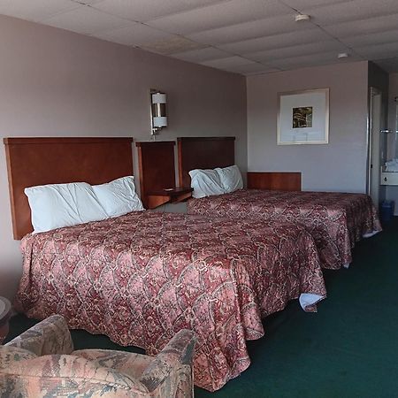 Oyo Sheldon'S Motel And Restaurant キーズビル  エクステリア 写真
